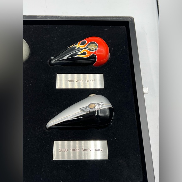 HarleyDavidson Wall Decor Harley Davidson 96 2004 Gas Tank Shadow